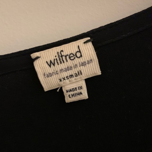 BNWT Aritzia Wilfred Rosette Dress - Picture 3 of 4